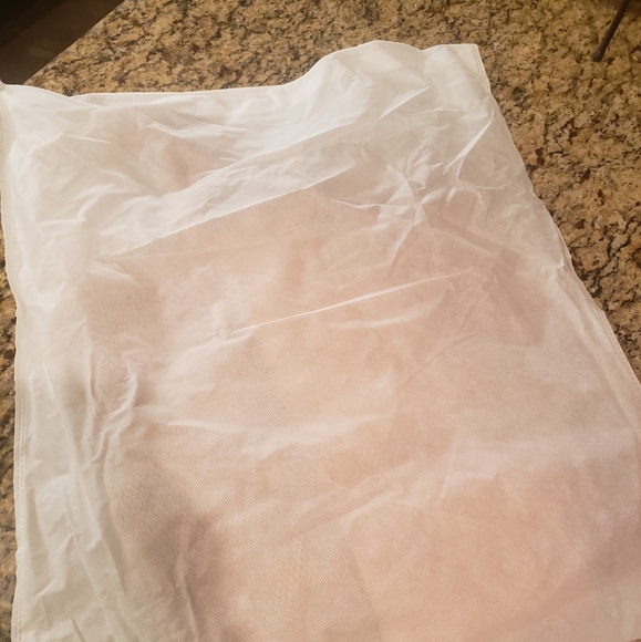 Faux Leather Tote Golden Honey - Picture 13 of 16